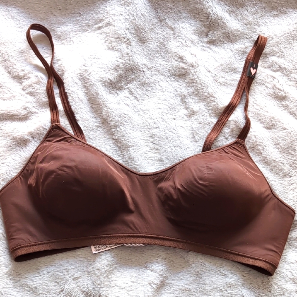 2/$50💜NWT VICTORIA'S SECRET BRA, S